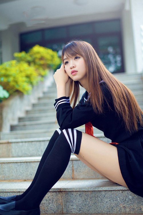 足球社会化传播渠道单一缺乏互动，社会化足球场